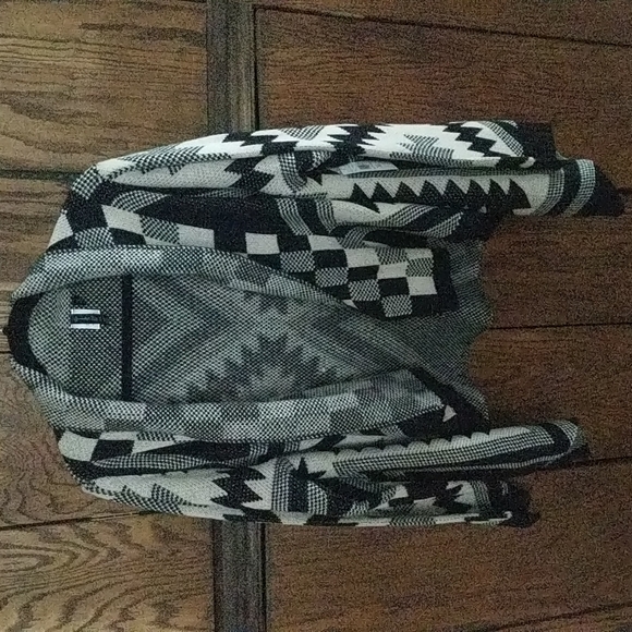 Aztec Open Cardigan Sweater - Picture 1 of 11